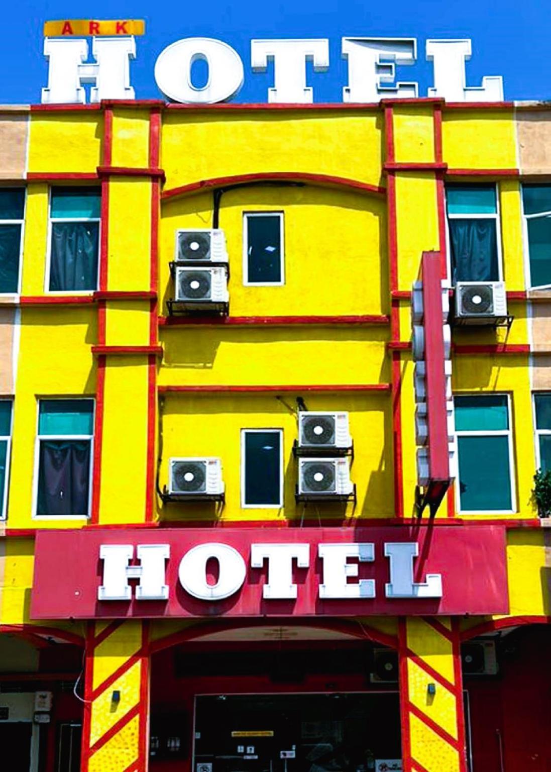Ark Hotel Subang Субанг Джая Екстериор снимка